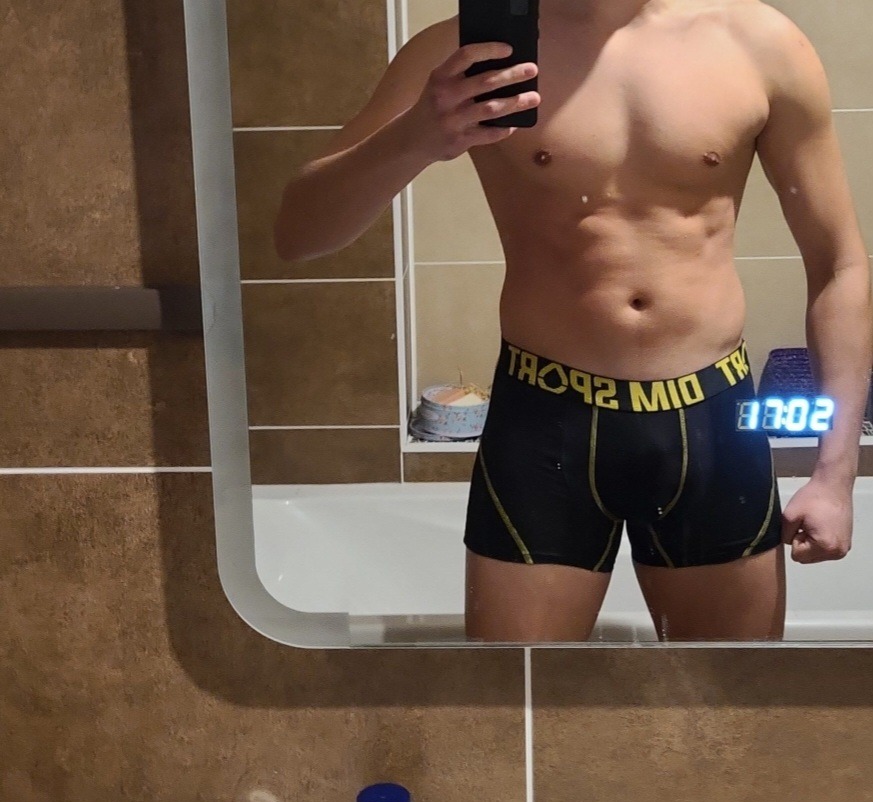 Profil de Abrar, 24 ans, Trans Suisse à Bister