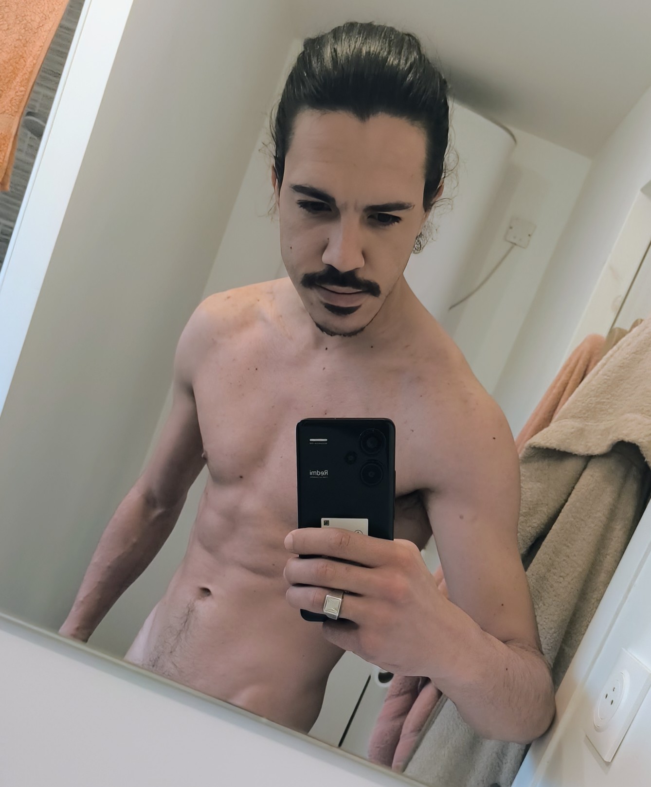 Profil de Yonel, 33 ans, Trans Suisse à Englisberg