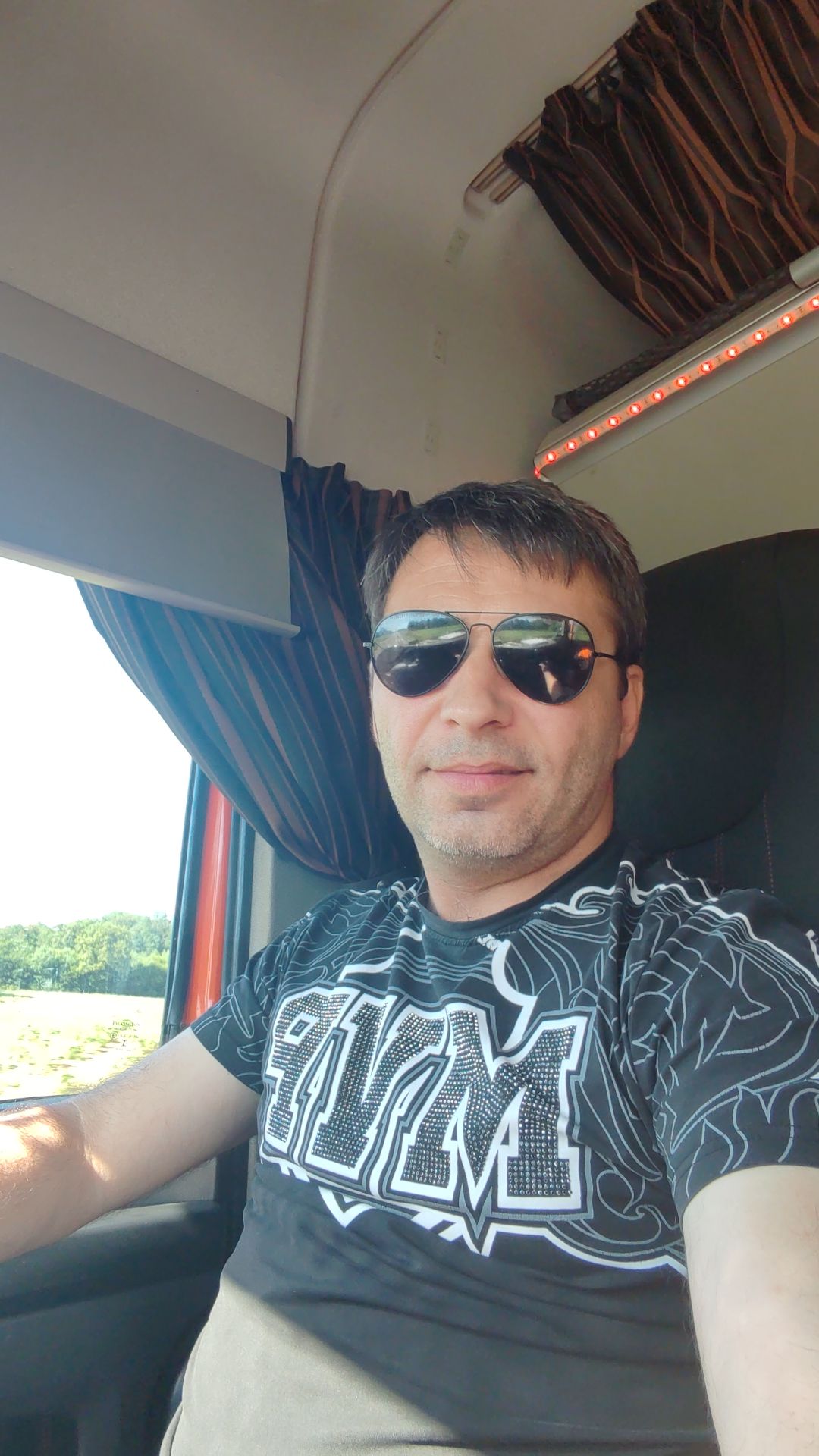 Profil de Mostapha, 48 ans, Trans Suisse à Praden