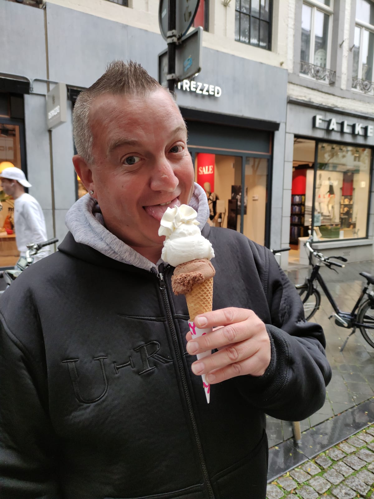 Profil de Laouenan, 47 ans, Trans Suisse à Lessoc