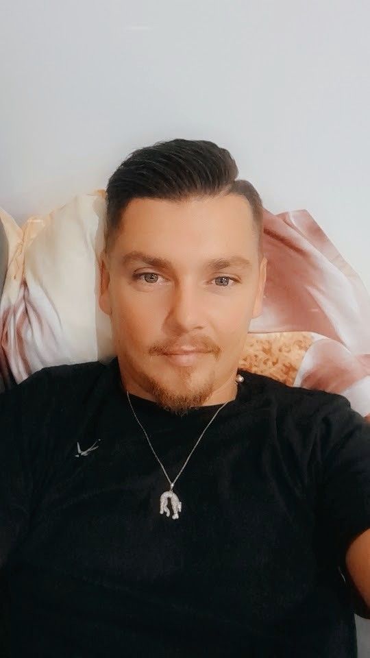 Profil de Drazik, 35 ans, Trans Suisse à Douanne